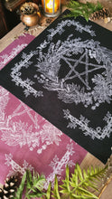 Charger l'image dans la galerie, Tapis D'autel - Pentacle de l'Herboriste (floral version)