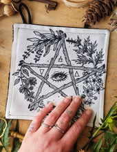 Load image into Gallery viewer, Grande Lingette Lavable - Herbal Pentacle of Divination