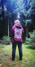 Charger l&#39;image dans la galerie, Précommande Sweat à capuche - Runes &amp; Roots - 2 coloris au choix - Frais de port comprit