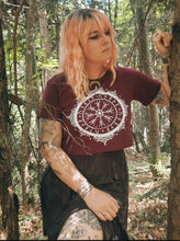 Charger l&#39;image dans la galerie, Précommande Crop top (2 coloris) - Runes &amp; Roots - Frais de port comprit