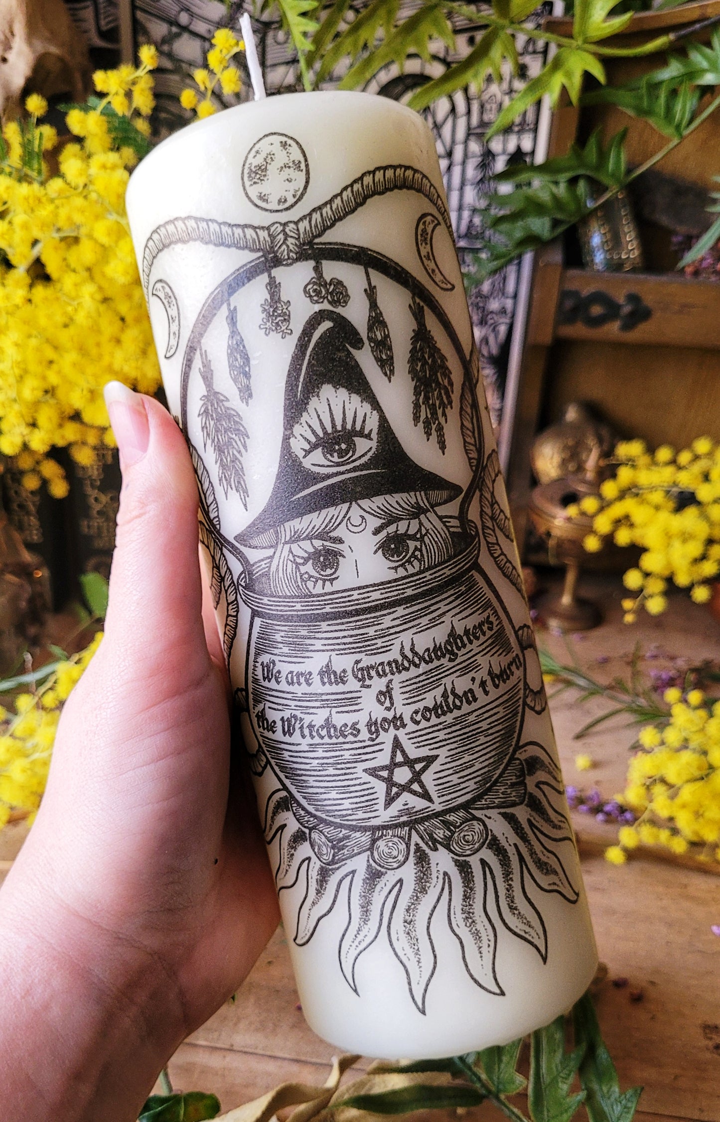 Bougie pilier - Sorcière au Chaudron