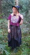 Charger l&#39;image dans la galerie, Mystic Midnight - Crop Top Bordeaux